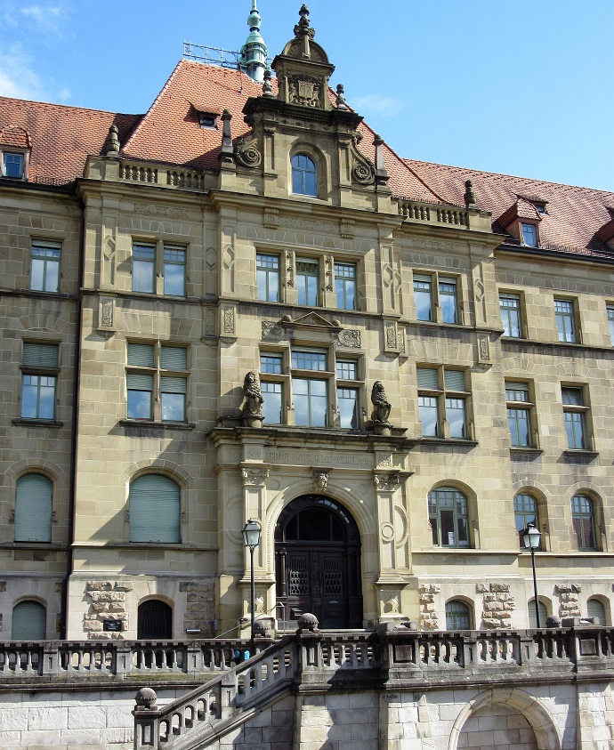 Landgericht Tübingen Wegweiser in Tübingen